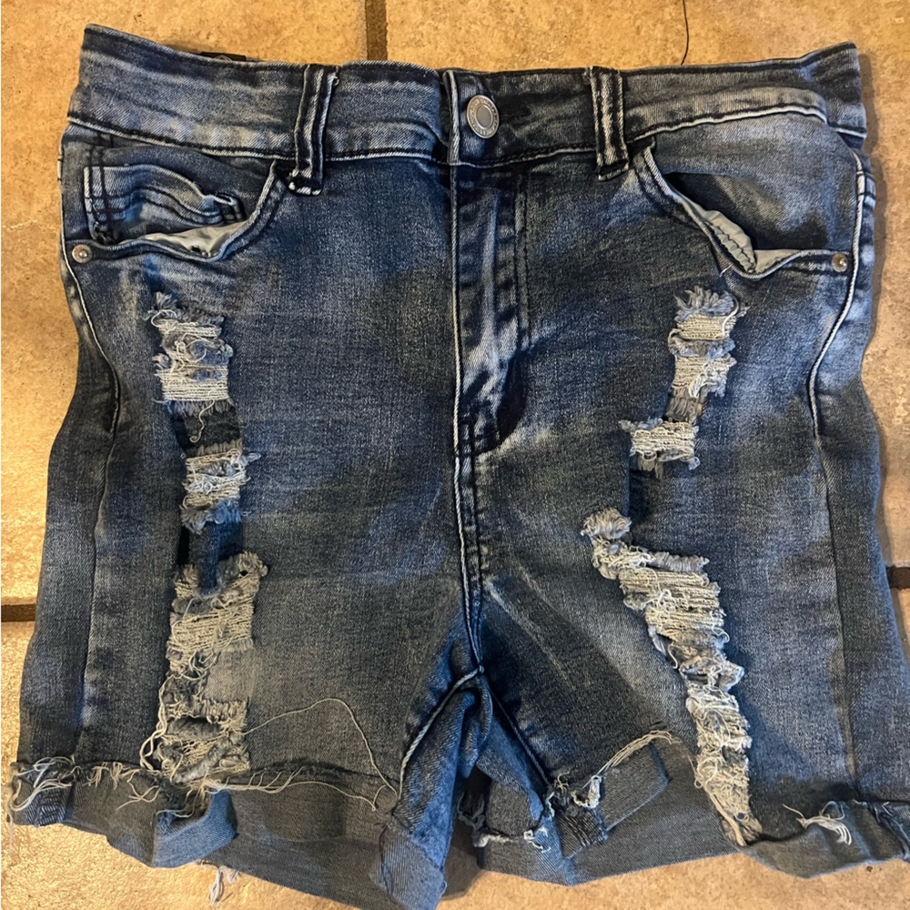 Cropped shorts